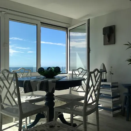Sun & Sea 512 Apartment